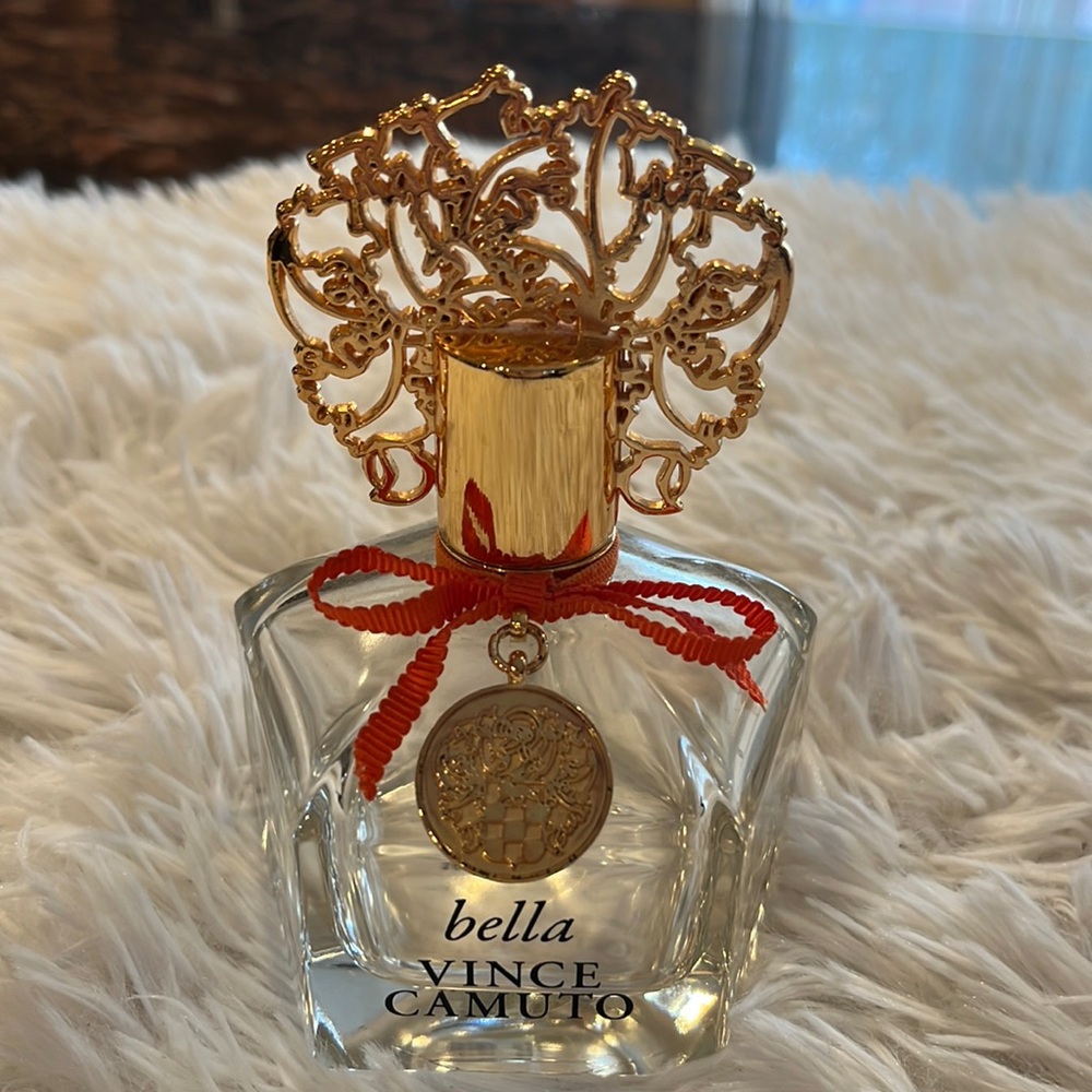 Perfume Bottle Collectors Empty Bella By Vince Camuto Bottle